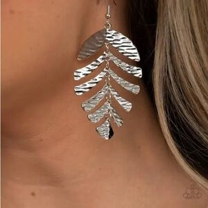 Paparazzi Shimmering Silver Leaf Earrings